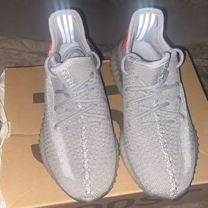 Adidas yeezy 350 boost V2 light tail warm once good condition